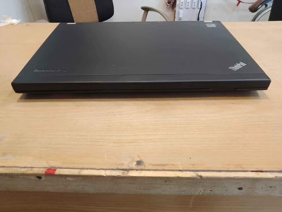 Lenovo ThinkPad X220 12.5 – Core i5 2.5GHz, 4GB RAM, 320GB HDD