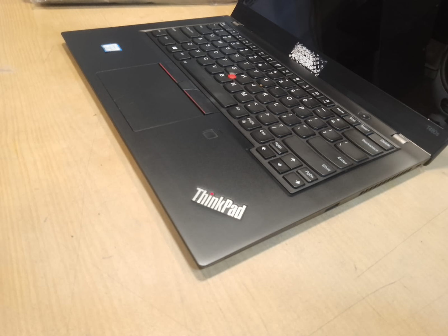 Lenovo ThinkPad T480S: Core i5 8th Gen, 8GB RAM, 256GB SSD, 14″ FHD LED